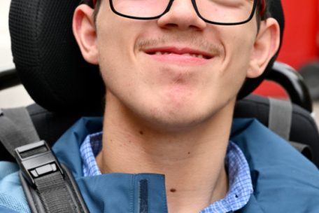 David hat f&uuml;r uns die Barrierefreiheit der &bdquo;Fouer&ldquo; getestet