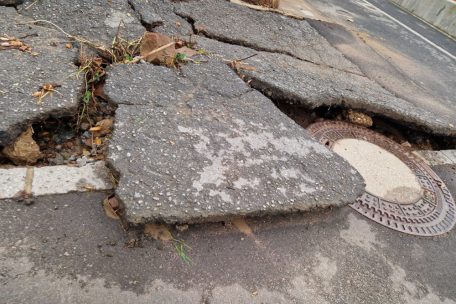 Der Starkregen hat in Moesdorf Spuren der Zerstörung hinterlassen