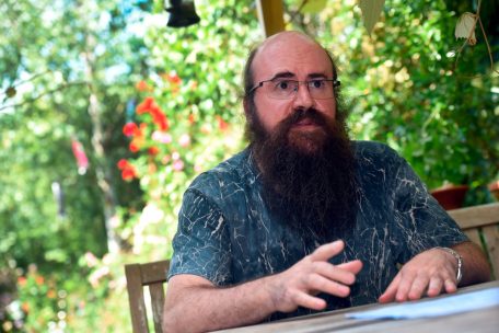 Laurent Biltgen ist ein ehemaliger Gemeinderat für „déi Lénk“ in Esch