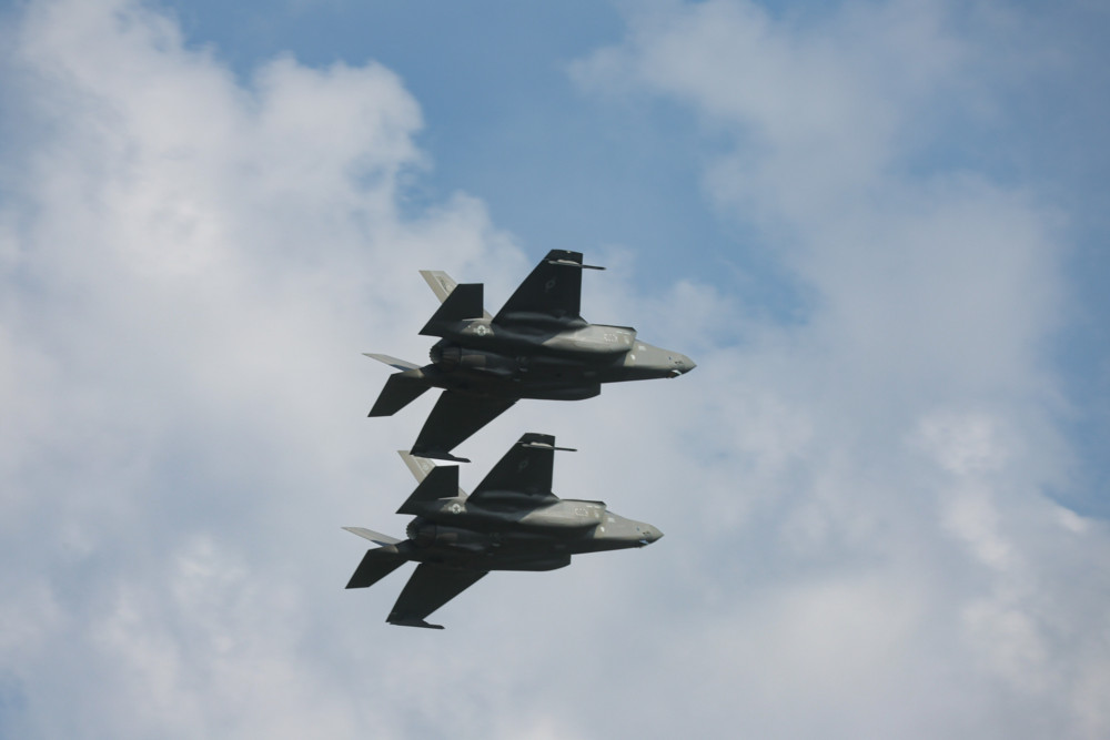 Vorfall im polnischen Luftraum / Zerstörte Drohnen sind aus Russland – Nato-Generalsekretär berät mit Polen