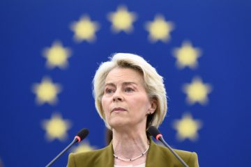 Europaparlament  / Zwei Fraktionen haben Misstrauensanträge gegen von der Leyen eingereicht