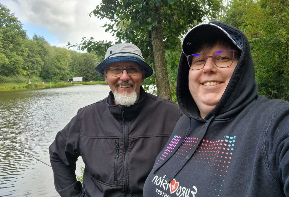 Angeln / Ruhe am Weiher, Zweifel im Kopf: ein Selbstversuch am Forellenteich in Luxemburg