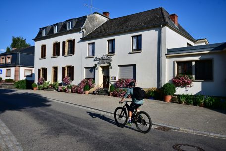 Aus der Reihe getanzt / Warum Betzdorf als einzige Gemeinde Luxemburgs Einwohner verloren hat