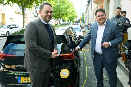 Mobilitätswoche / „Lueden un ëffentleche Luuchten“: Esch weiht „Slow-Charge“-Stationen ein