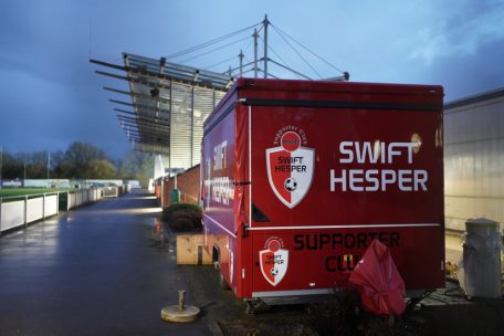 Gehälter nicht gezahlt / Erneute Transfersperre für Swift Hesperingen