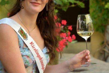 Am Freitag wird Tessy Marx zur 26. Rieslingkönigin gekrönt