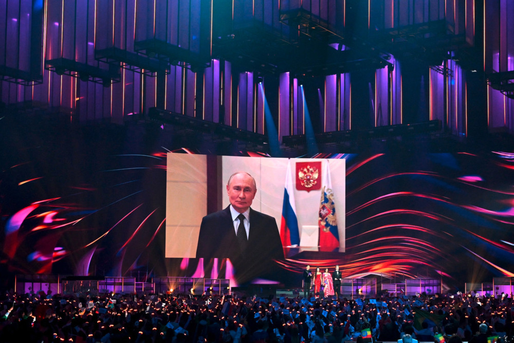 Musik und Politik / Russland organisiert ESC-Gegenveranstaltung Intervision - Vietnam gewinnt