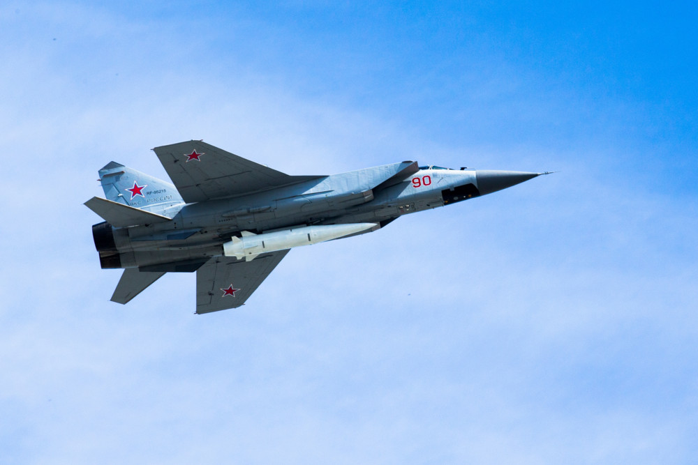 Konflikte / Nato warnt Russland vor weiteren Luftraumverletzungen