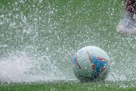 BGL Ligue / Rockige Premiere an der „Grenz“: Jeunesse Esch stellt seine neue Hymne vor.