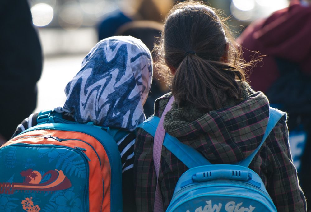 Österreich / Kopftuchverbot: Dreier-Koalition will von Höchstrichter bereits einmal abgelehnte Hidschab-freie Schulen