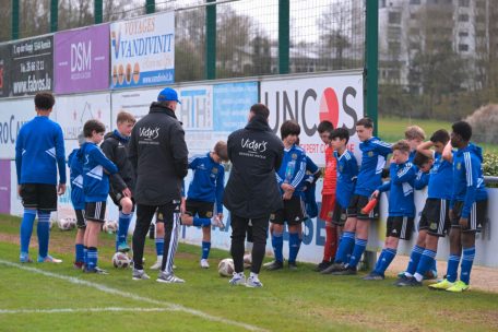 Sportpolitik / IPESS: Wie im nationalen Sport bald alle von qualifiziertem Personal profitieren sollen