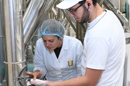 Qualitätskontrolle: In Kleinbettingen arbeiten 84 Menschen, davon sind 80 Grenzgänger