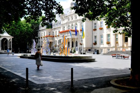 Düdelingen / Kinderkrippe, teures Volksfest und Palästina-Fahne: Gemeinderat tagt zum ersten Mal nach der Pause