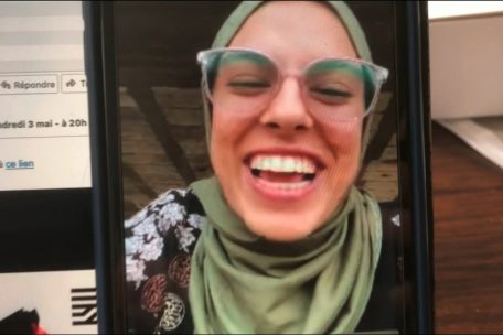 Interview / Sepideh Farsi rend hommage au courage d’une jeune photographe palestinienne assassinée