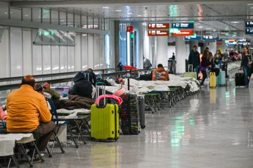 München / Drohnensichtungen am Flughafen – Knapp 3000 Passagiere stranden wegen abgesagter Flüge