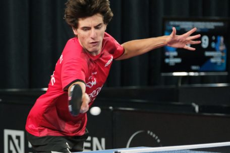 Tischtennis / Kräftemessen der Titelkandidaten am 3. Spieltag