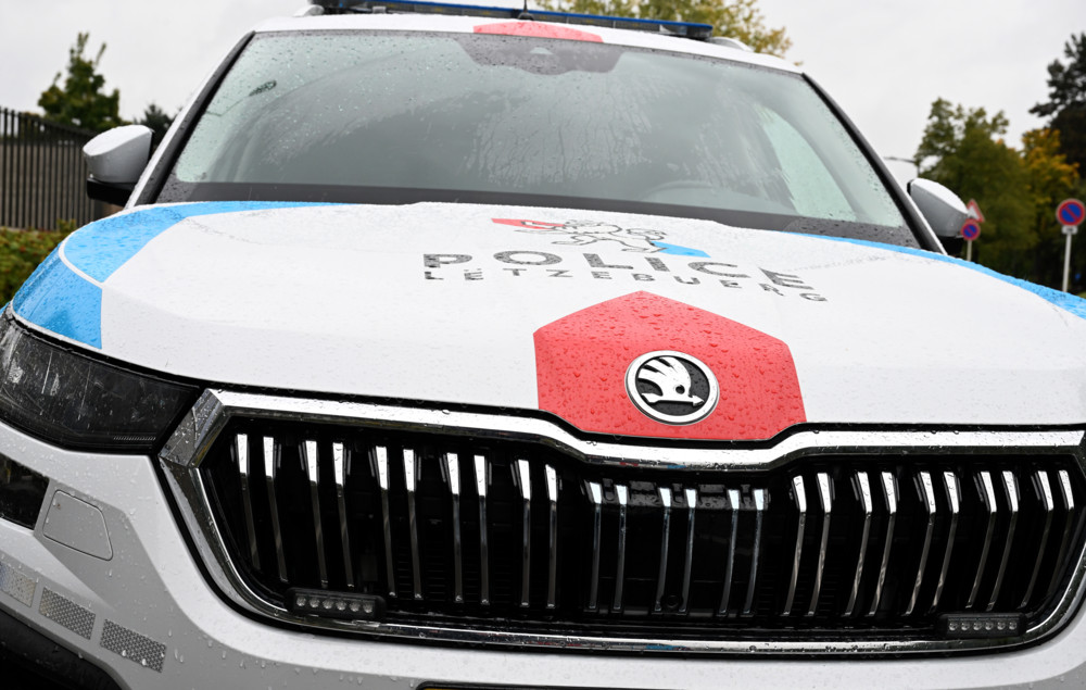 Aggression durch Alkohol / Polizei bringt zwei Betrunkene wegen Randale in Ausnüchterungszelle
