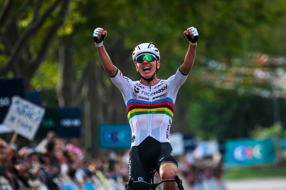 Radsport / Vollering und Pogacar fahren Solo zum EM-Erfolg