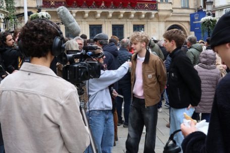 Andere Schüler, wie die Gruppe aus dem „Lycée Michel Rodange“, waren mit ihrem Schulprojekt beim Thronwechsel