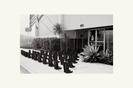 &bdquo;100 Boots&ldquo; (1971-73) basiert auf einer literarischen und filmischen Vorlage