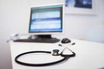 Atemwegserkrankungen / Erkältungsviren dominieren den Saisonstart – Zahl der Covid-Infektionen wächst