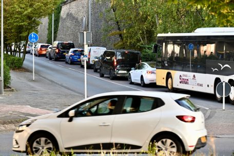 „Rien ne va plus“: In den Morgen- und frühen Abendstunden gehört Stau zum Escher Stadtbild hinzu