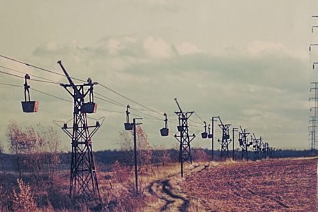 Landschaft mit Seilbahn, eine prägende Erfahrung vieler Minettsdäpp, Schriftsteller und Filmemacher