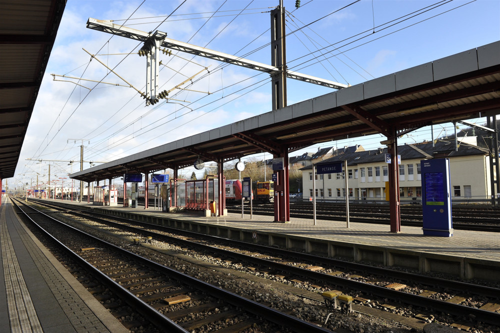 CFL / Mysteriöse „Kollision mit Brücke“ legt Zugverkehr (kurzzeitig) lahm