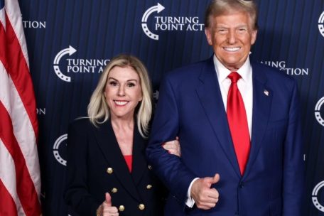 Mit Donald Trump vor einem Jahr auf einer Wahlkampfveranstaltung