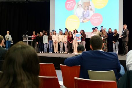 Geesseknäppchen / Der „LdE-Engagementspräis“ ehrt Schüler, die Lernen und Engagement verbinden