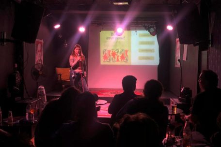 Zu Besuch bei einem „Decolonize 101“-Vortrag über nicht-gewaltsame, direkte Protestaktionen