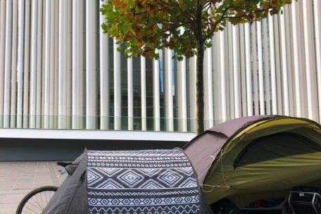 Zeltlager mit aktivistischen Veranstaltungen auf der place de l’Europe, Kirchberg