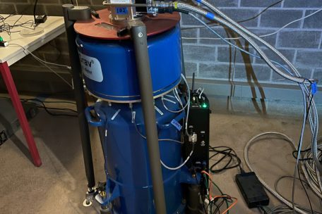 Ein supraleitender Gravimeter in den Tiefen der Gipsmine