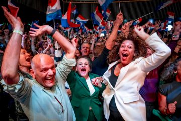 Niederlande / Neue Hochrechnung: Wilders und Linksliberale gleichauf