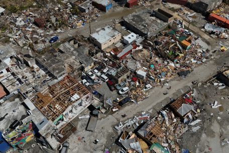 Hurrikan „Melissa“ / Opferzahlen steigen, erste Hilfsflüge landen
