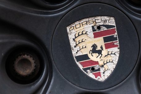 Gestohlene Porsche / Polizei stellt beide Fahrzeuge nach Verfolgungsfahrt in Frankreich sicher