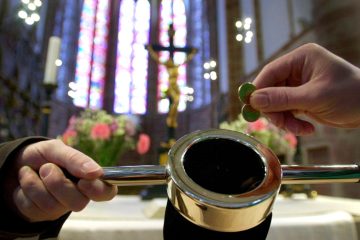 Trier / Diebischer Priester veruntreut mehr als 130.000 Euro Kirchengelder 