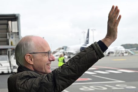 Editorial / Wer fliegt, wenn der CEO wankt? Gerüchte um Regierungsumbildung werfen ein schlechtes Licht auf Frieden und Co.