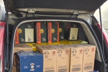 Fridhaff / Polizei stoppt zwei Autos mit 925 Litern Alkohol im Kofferraum