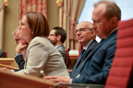 Editorial / Der Fisch stinkt vom Kopf: Der Premier trägt für die Regierungspolitik Verantwortung