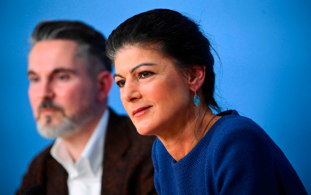 Deutschland / Fast zwei Jahre nach der Gründung: Vom Höhenflug und jähen Absturz der Sahra Wagenknecht