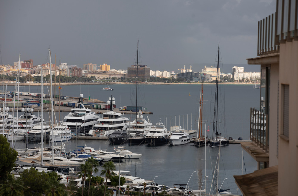 Mafia im Urlaubsparadies / Wie Mallorca und Ibiza zur Drogen-Drehscheibe Europas wurden