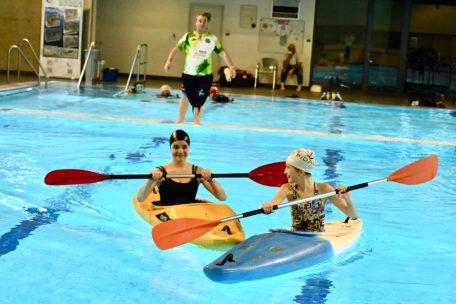 Auch im Schwimmbecken wurden Sportarten zum Testen angeboten