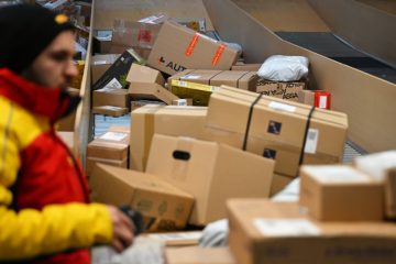 Amazon, Shein, Temu und Co. / EU will Zollfreiheit für Billigpakete abschaffen