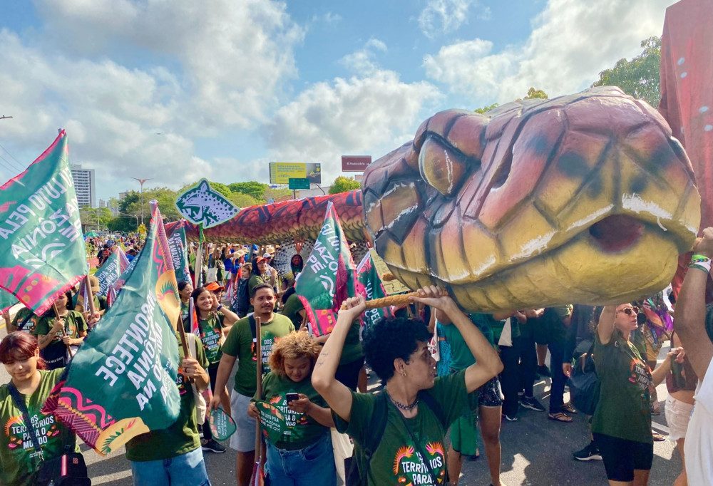 Weltklimakonferenz / Stockende Verhandlungen in Belém: Großdemonstration zur Halbzeit der COP30