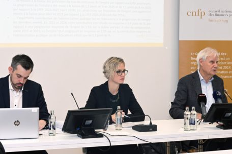 Pit Federspiel, Jill Thinnes und Romain Bausch vom Conseil national des finances publiques (CNFP)