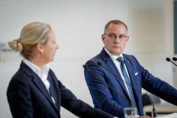 Deutschland / Wie Putin Alice Weidel und Tino Chrupalla entzweit