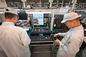 Forum / Die Europäer lassen sich von den USA und China abhängen – Robert Goebbels über den Adler, den Drachen und die Schafe