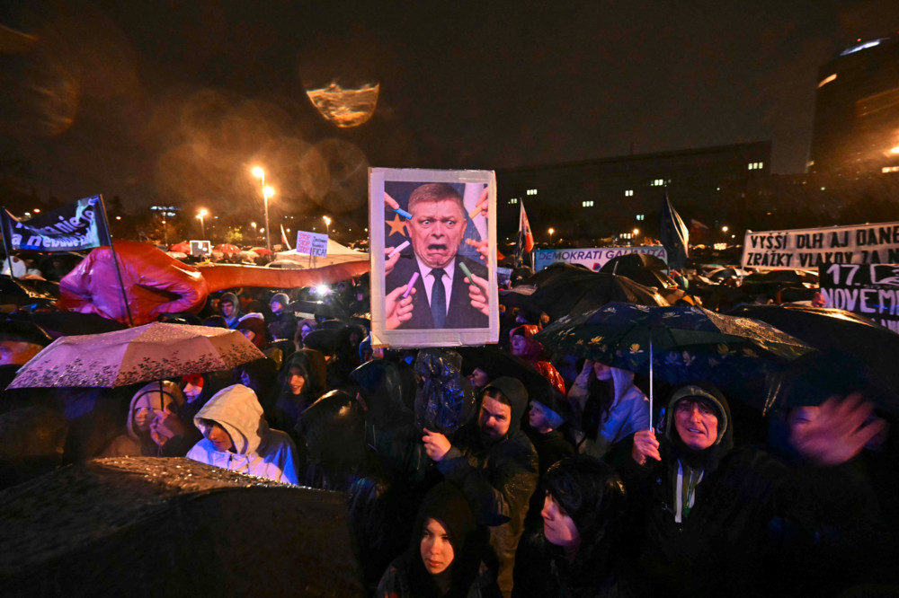 Verfassungsänderung / EU leitet Vertragsverletzungsverfahren gegen die Slowakei ein