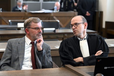 Hat sich nach eigener Mutmaßung wohl zu sehr von Medienberichten beeinflussen lassen: Marcel Weydert (links), hier mit Me Frank Wies